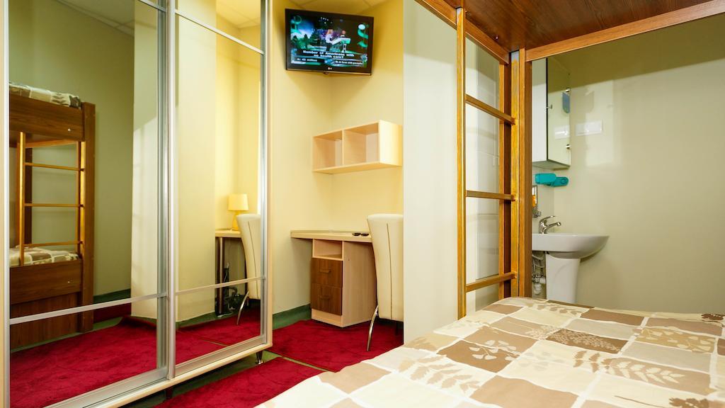City Hostel Panorama อุชโฮรอด ภายนอก รูปภาพ